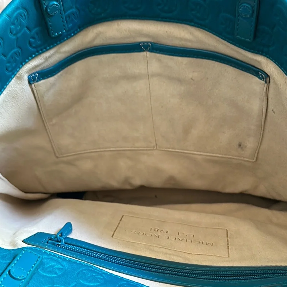Michael Kors Signature Neoprene Tote‎